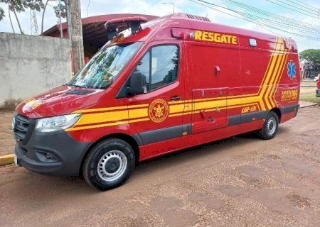 Adolescentes ficam feridos após atropelamento envolvendo patinete elétrico em Caarapó; motorista fugiu do local