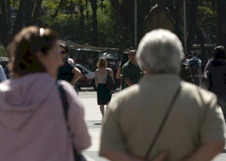 Cerca de 300 mil idosos brasileiros têm algum grau de TEA, diz estudo