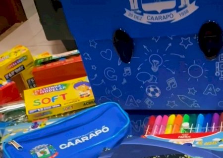 Alunos da rede municipal de Caarapó iniciarão 2026 com kits escolares