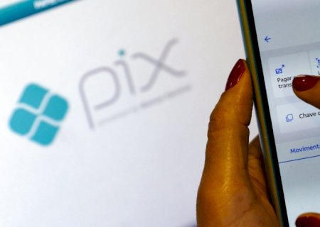 Receita Federal volta a negar taxação do Pix e alerta para golpes