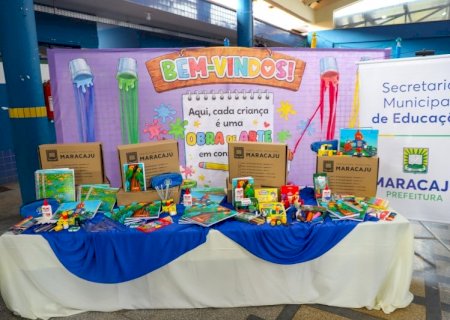 Prefeitura de Maracaju entrega 7.500 kits de material escolar aos alunos da Rede Municipal de Ensino.