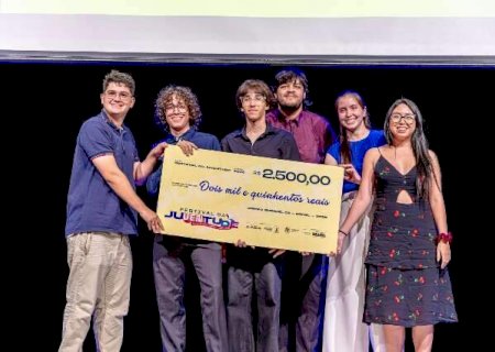 Festival da Juventude lan&ccedil;a livro com textos de 23 novos escritores