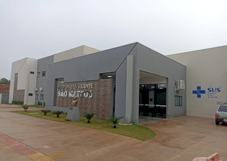 Jovem é detido após ameaçar funcionários e depredar recepção de hospital em Caarapó