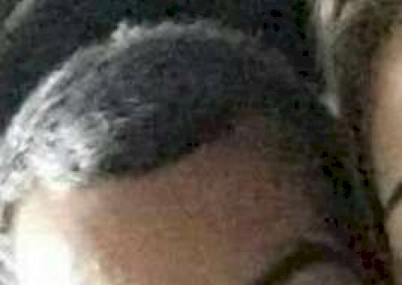 Homem &eacute; executado com tiros de fuzil e pistola ao chegar em casa