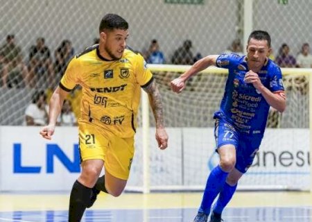 Juventude AG vence time do Paraná e encosta na zona de classificação da LNF